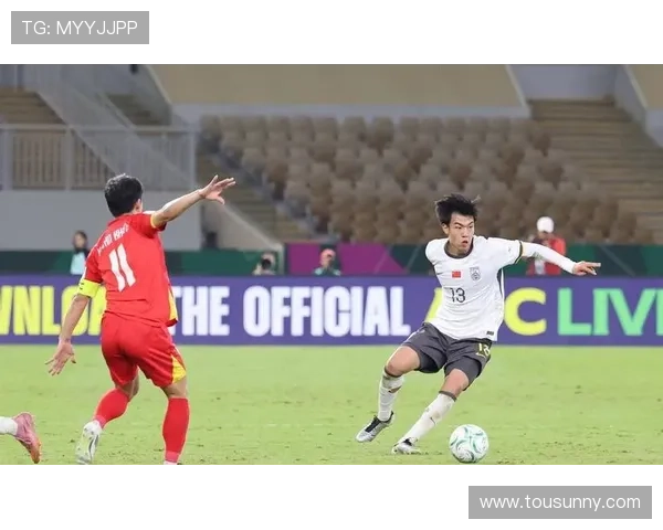 中国U23对决朝鲜U23观众破四万